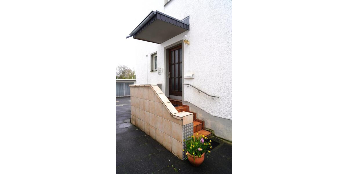 Etagenwohnung Bonn Lannesdorf - 2 Zimmer, 75 m&sup2;, 950&euro; | Angebot:25637297