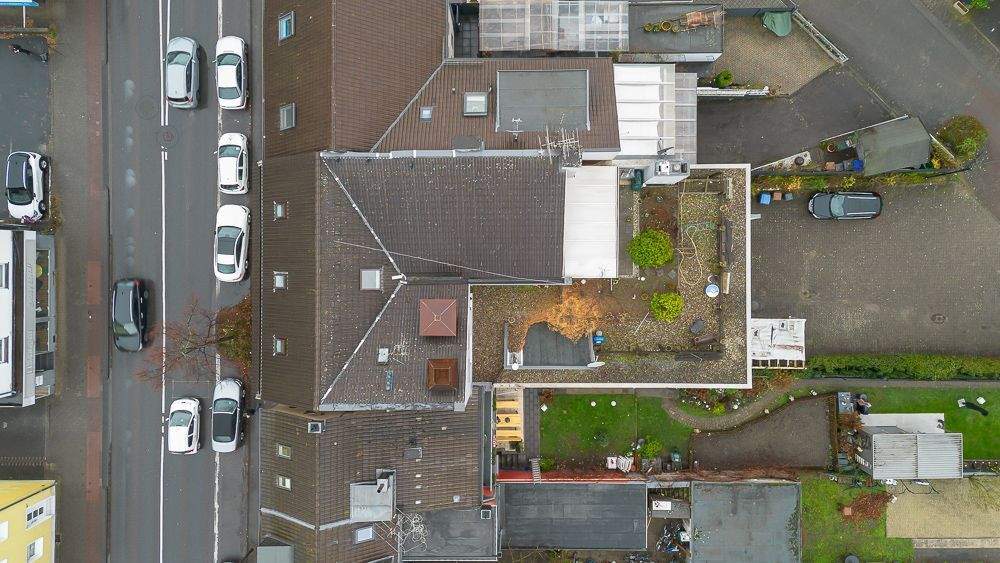 Mehrfamilienhaus, Wohnhaus Bergisch Gladbach Heidkamp - 7 Zimmer, 173 m&sup2;, 830.000&euro; | Angebot:24322206