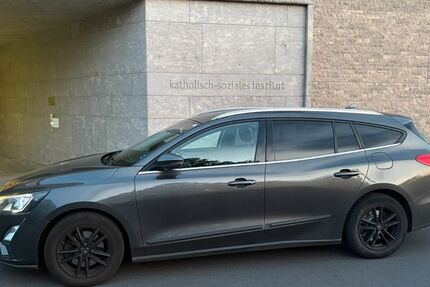 Ford Focus 123.000 km 9.900 &euro; Siegburg 53721