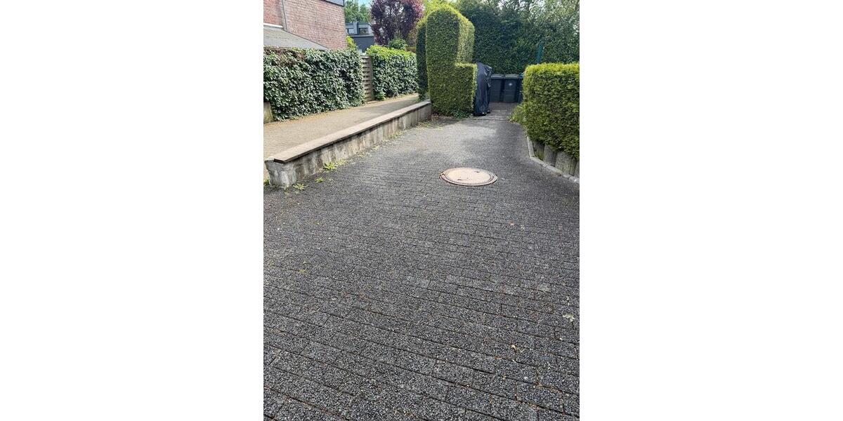 Garagen / Stellplätze Bergisch Gladbach Alt-Frankenforst - 45&euro; | Angebot:26580395