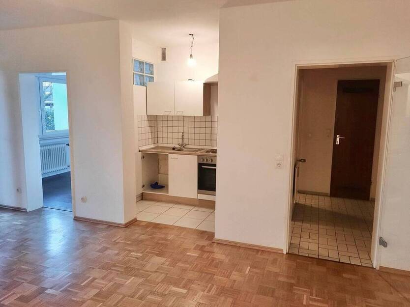 CITYHOUSE: Schicke Wohnung! Und ein von Grund auf gepflegtes Gemeinschaftseigentum! PKW-SP & Balkon!