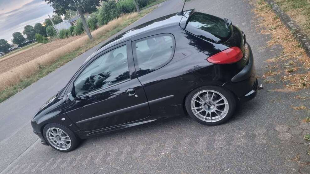 Peugeot 206 76.000 km 9.699 € Sankt Augustin 53757