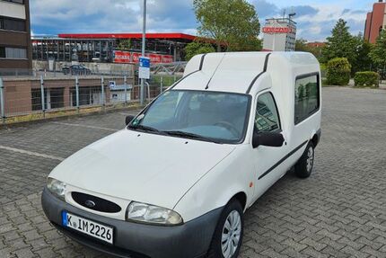 Ford Fiesta 20.000 km 3.899 &euro; Köln 50733