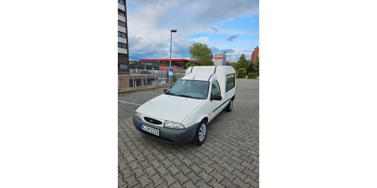 Ford Fiesta 20.000 km 3.899 &euro; Köln 50733