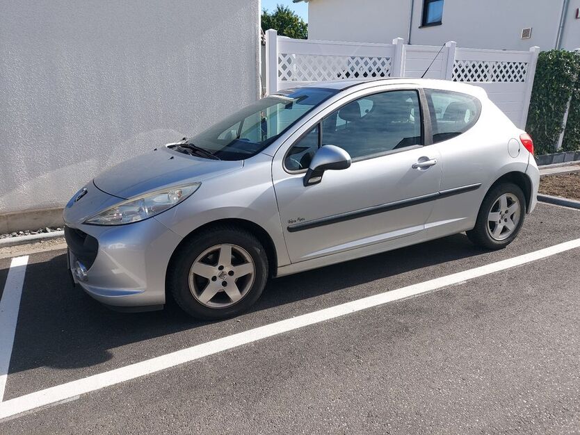 Peugeot 207 126.864 km 2.000 € Bornheim 53332