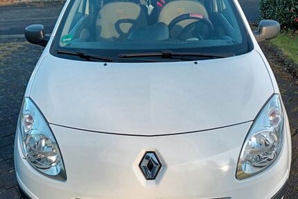 Renault Twingo 104.000 km 3.800 &euro; Vettelschoß 53560