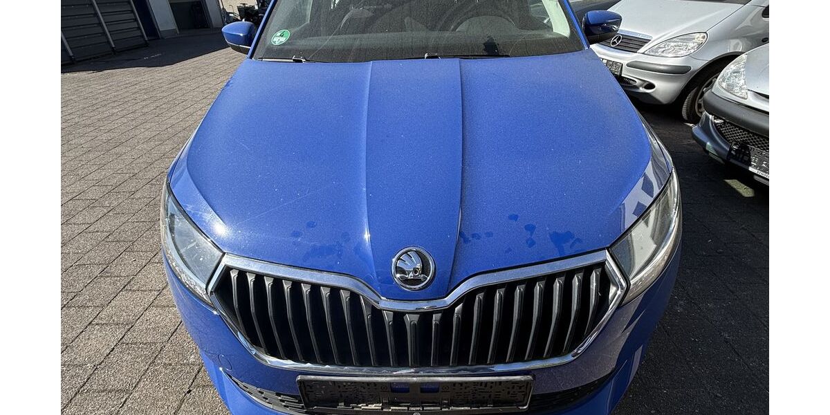 Skoda Fabia 15.000 km 8.970 &euro; Bergisch Gladbach 51427