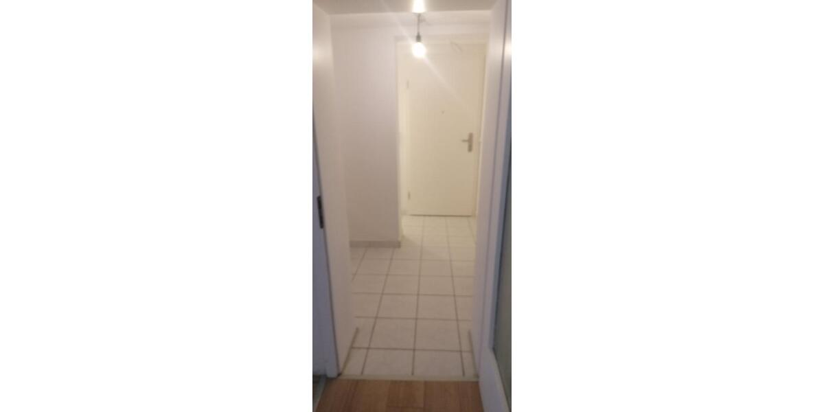 Etagenwohnung Remagen - 1 Zimmer, 37 m&sup2;, 370&euro; | Angebot:24484302