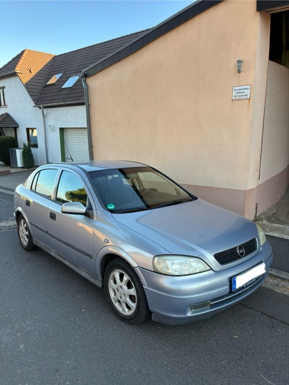 Opel Astra 271.000 km 1.900 € Bornheim 53332