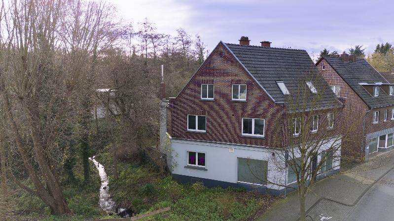 Haus zum Kaufen in Hürth 600.000 € 329 m²