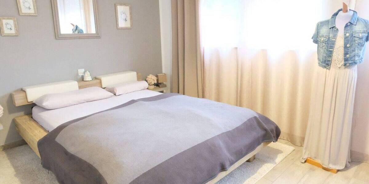 Doppelhaushälfte Rösrath - 4 Zimmer, 138 m&sup2;, 1.500&euro; | Angebot:26540381