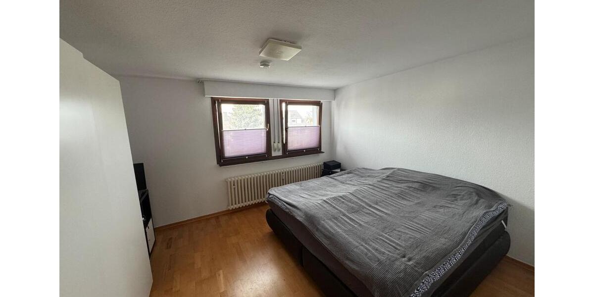 Dachgeschoßwohnung Bonn Hardtberg - 3 Zimmer, 84 m&sup2;, 680&euro; | Angebot:25690795