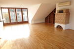 Sehr schöne, helle Dachgeschoßwohnung; provisionsfrei!