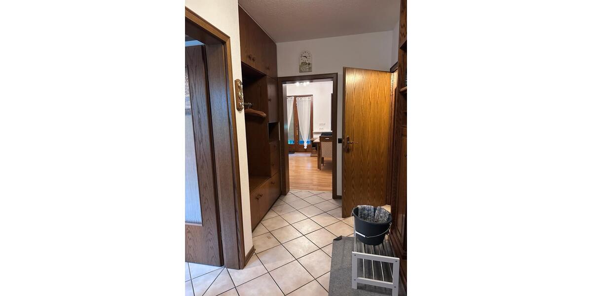 Erdgeschoßwohnung Bergisch Gladbach Alt-Frankenforst - 3 Zimmer, 83 m&sup2;, 1.100&euro; | Angebot:26426278