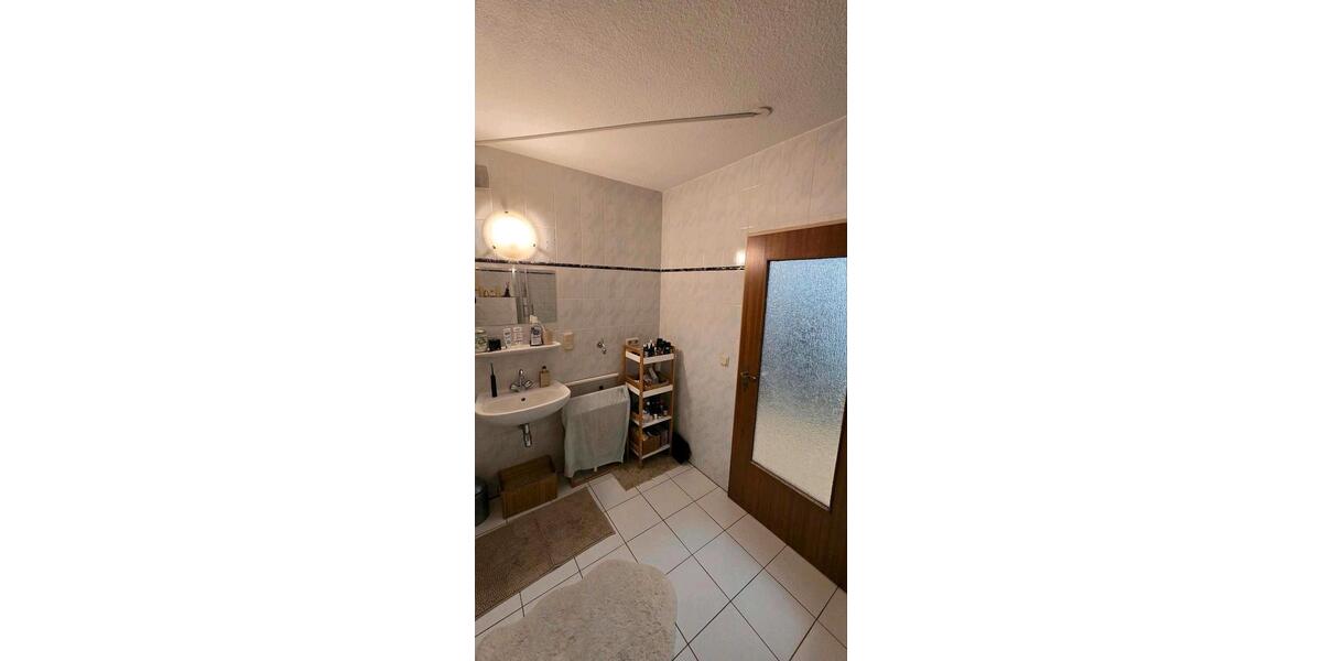 Etagenwohnung Sankt Augustin - 1 Zimmer, 70 m&sup2;, 4.000&euro; | Angebot:25903107