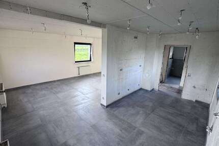 Haus zum Mieten in Bergisch Gladbach 1.380 € 100 m²