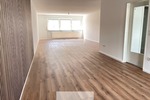 Zentrumsnaher Wohntraum: Frisch sanierte 3-Zimmer-Wohnung mit großem Balkon - Etagenwohnung Siegburg Zentrum | Angebot:26855170
