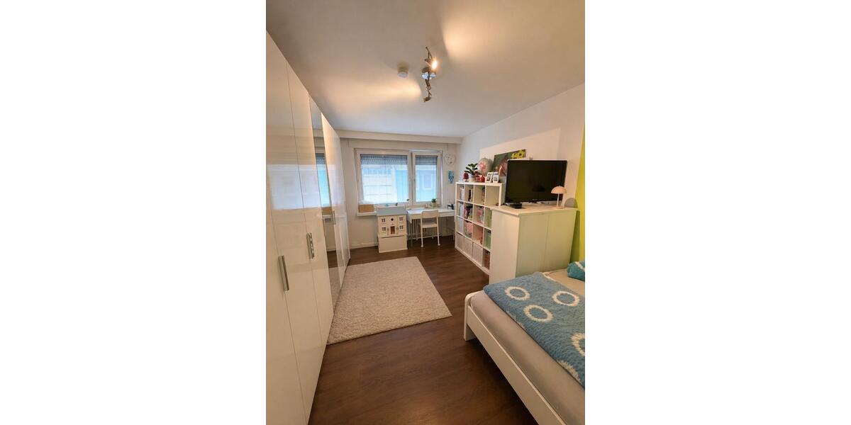 Hochparterre Köln Innenstadt - 3 Zimmer, 90 m&sup2;, 399.000&euro; | Angebot:26945387