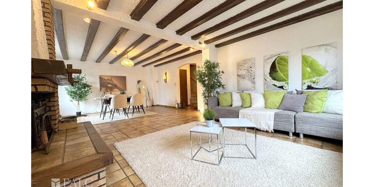 Etagenwohnung Siegburg - 4 Zimmer, 100 m&sup2;, 309.000&euro; | Angebot:23963180