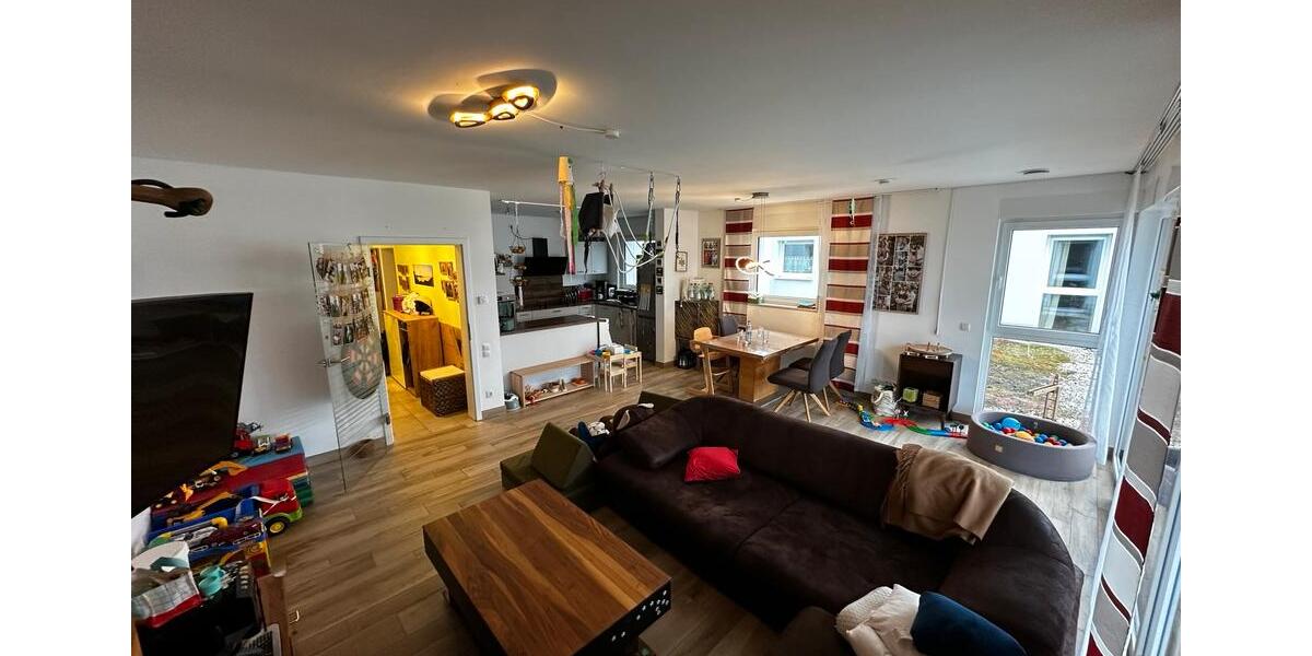 Hochparterre Unkel - 3 Zimmer, 101 m&sup2;, 1.450&euro; | Angebot:24839540