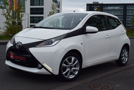 Toyota Aygo (X) 185.000 km 5.990 € Köln (Ostheim) 51107