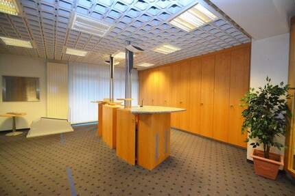 Gewerbeobjekt Wesseling - 2 Zimmer, 71 m&sup2;, 860&euro; | Angebot:24779944