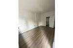 *NEU*NEU*NEU: frisch modernisierte 2 Zimmer, 2 Balkone mit Blick ins Grüne, neues Bad, neuer Boden