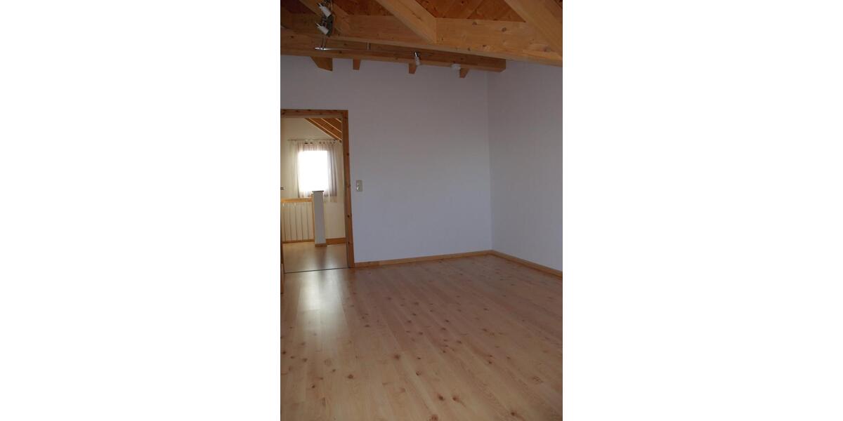 Etagenwohnung Meckenheim - 3 Zimmer, 110 m&sup2;, 1.000&euro; | Angebot:25822556