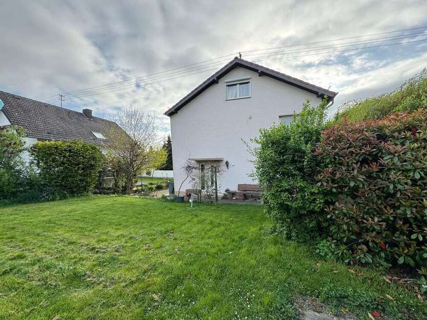 Haus zum Kaufen in Rheinbach 469.000 € 220 m²