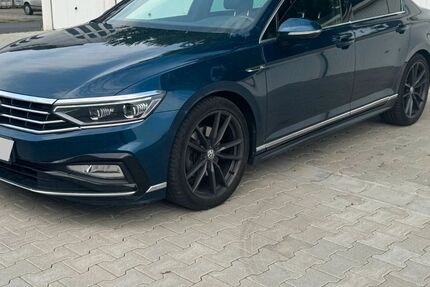 VW Passat 152.500 km 17.800 € Remagen 53424