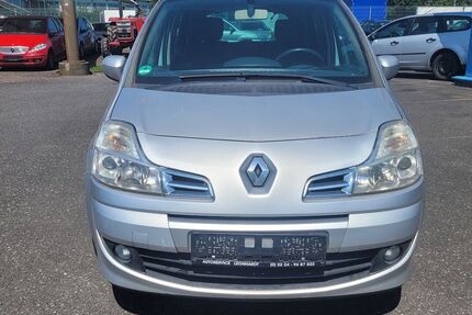 Renault Modus 122.471 km 890 &euro; Vettelschoss 53560