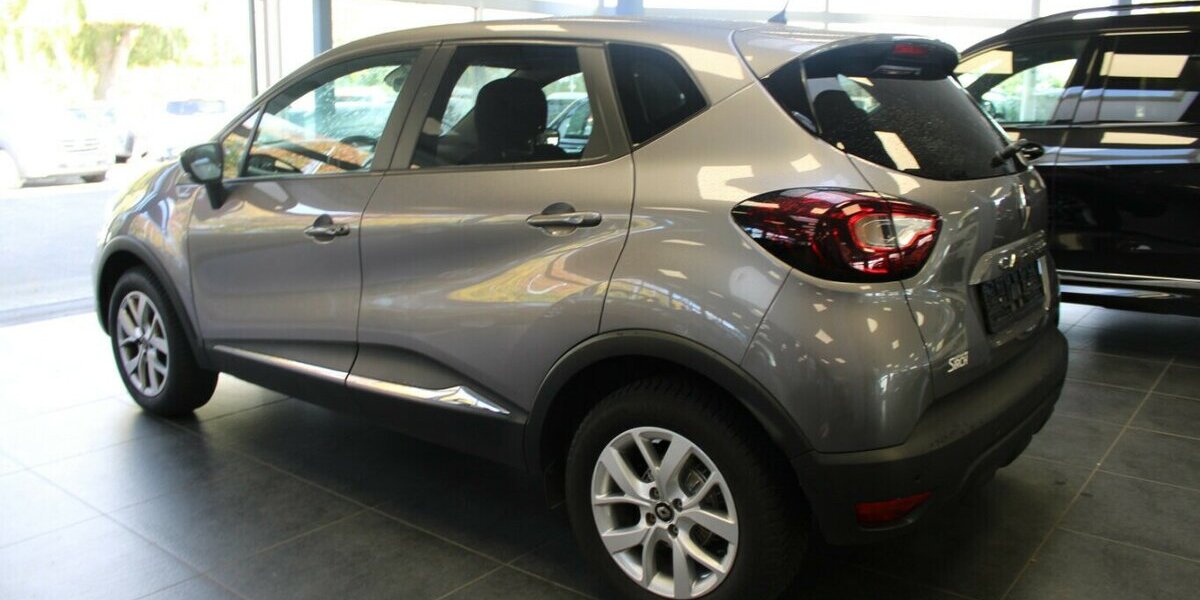 Renault Captur TCe 90 LIMITED 61.333 km 11.480 &euro; Euskirchen 53881