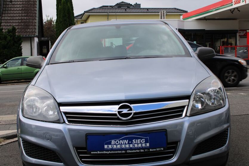 Opel Astra 98.000 km 4.300 € Bonn 53179