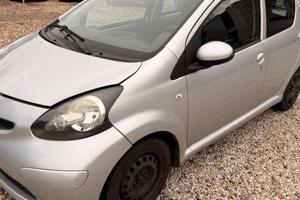 Toyota Aygo (X) 130.531 km 1.990 &euro; Köln 51065