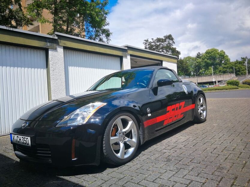 Nissan 350Z 96.000 km 16.500 € Köln 50767