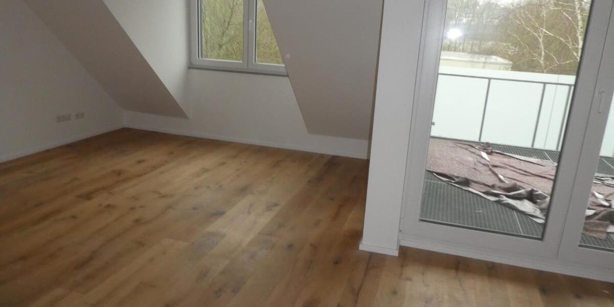 Neue helle Dachgeschoßwohnung mit moderner Heiztechnik im Energiesparhaus Bonn-Endenich - Dachgeschoßwohnung Bonn Dransdorf | Angebot:27302388