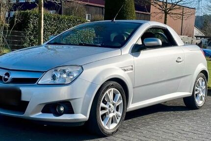 Opel Tigra 72.000 km 4.990 &euro; Eitorf 53783