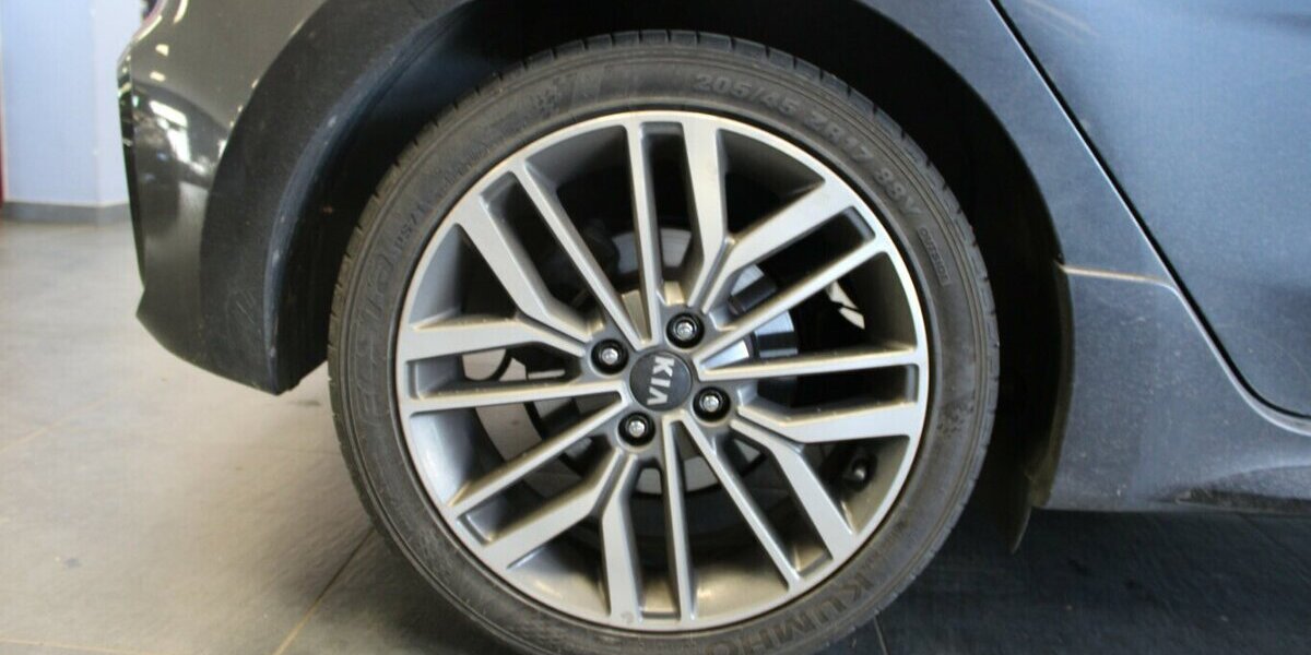 Kia Rio 1.0 T-GDI 120 GT Line 83.147 km 12.980 &euro; Euskirchen 53881