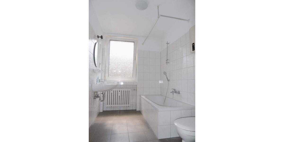 Südbalkon | Fensterbad | Gute Anbindung 2 zimmer