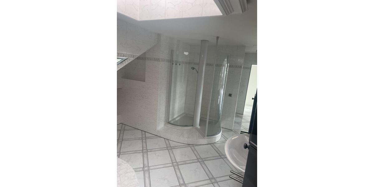 Einfamilienhaus Sinzig - 2 Zimmer, 120 m&sup2;, 1.100&euro; | Angebot:24778283