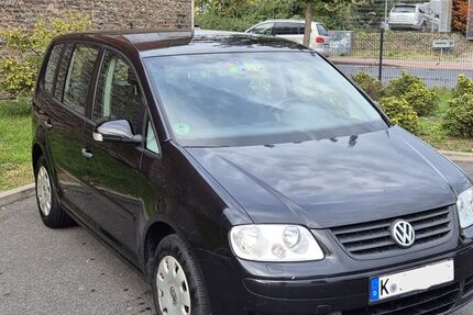 VW Touran 280.000 km 2.999 € Köln 51063