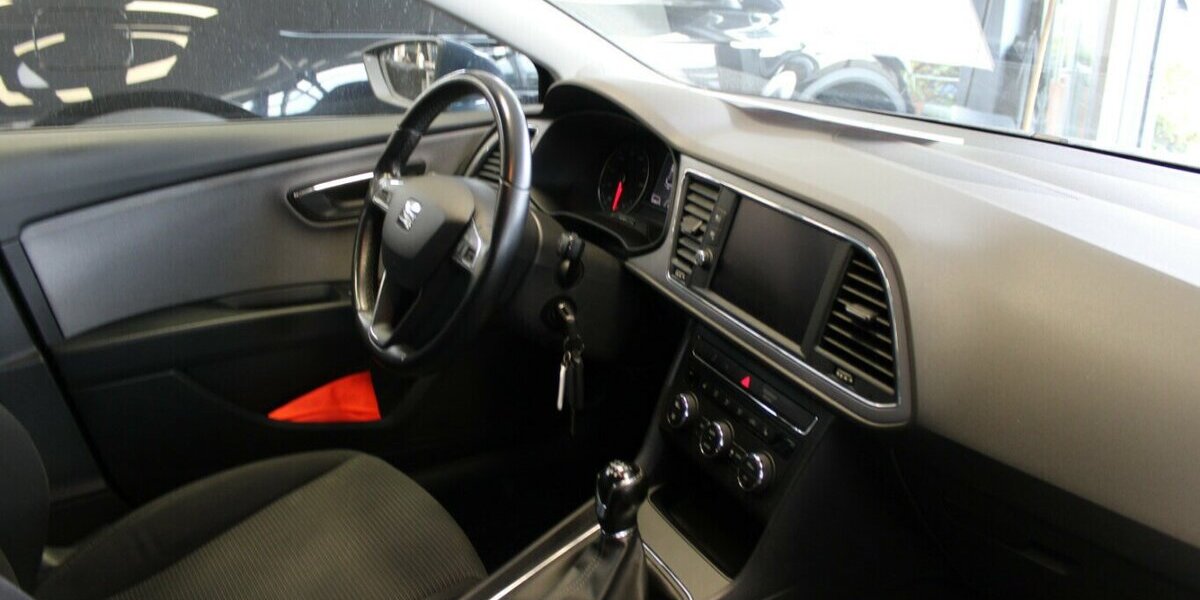 Seat Leon ST 1.2 TSI Style 143.630 km 10.980 &euro; Euskirchen 53881