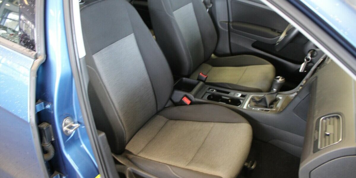 VW Golf 1.2 TSi BMT - Klima - 99.116 km 9.980 &euro; Euskirchen 53881