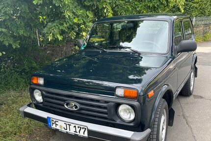 Lada Taiga 22.000 km 15.400 &euro; Bad Honnef 53604