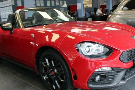 Fiat 124 Spider Abarth Serie 0 Turismo 1.4 MultiAir Tur 70.994 km 21.980 &euro; Euskirchen 53881