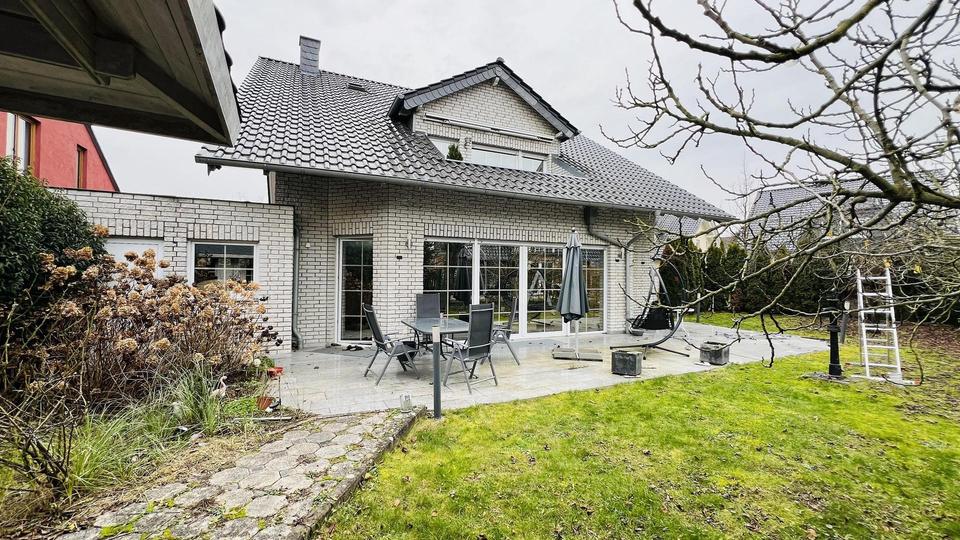 Mehrfamilienhaus, Wohnhaus Köln Lindenthal - 6 Zimmer, 266 m&sup2;, 3.150&euro; | Angebot:25756607