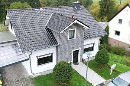 Haus zum Kaufen in Hennef Eulenberg 385.000 € 156 m² 6 zimmer