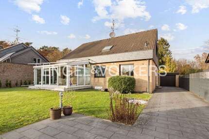 Haus Rösrath - 5 Zimmer, 180 m&sup2;, 2.600&euro; | Angebot:24086364