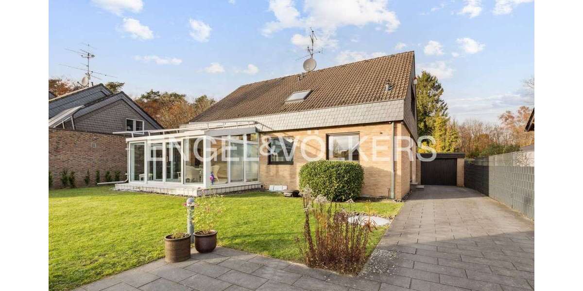 Haus zum Mieten in Rösrath 2.600 € 180 m² 5 zimmer