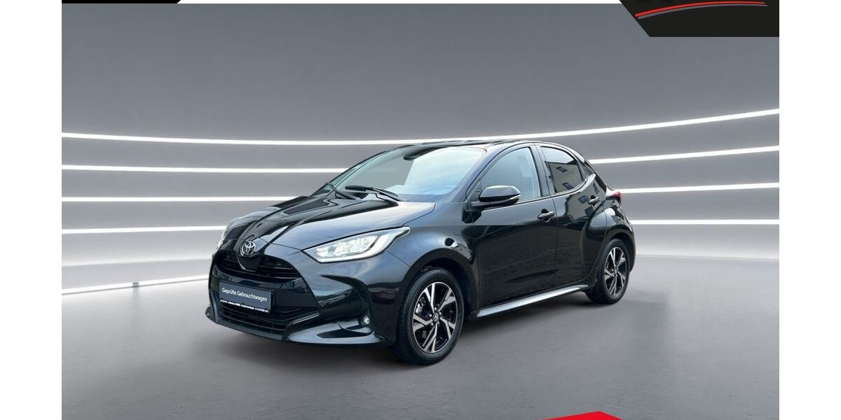 Toyota Yaris 15.000 km 22.950 &euro; Overath 51491